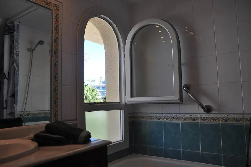 Spectacular 3 Bedrooms Sea Views Apartment El Faro