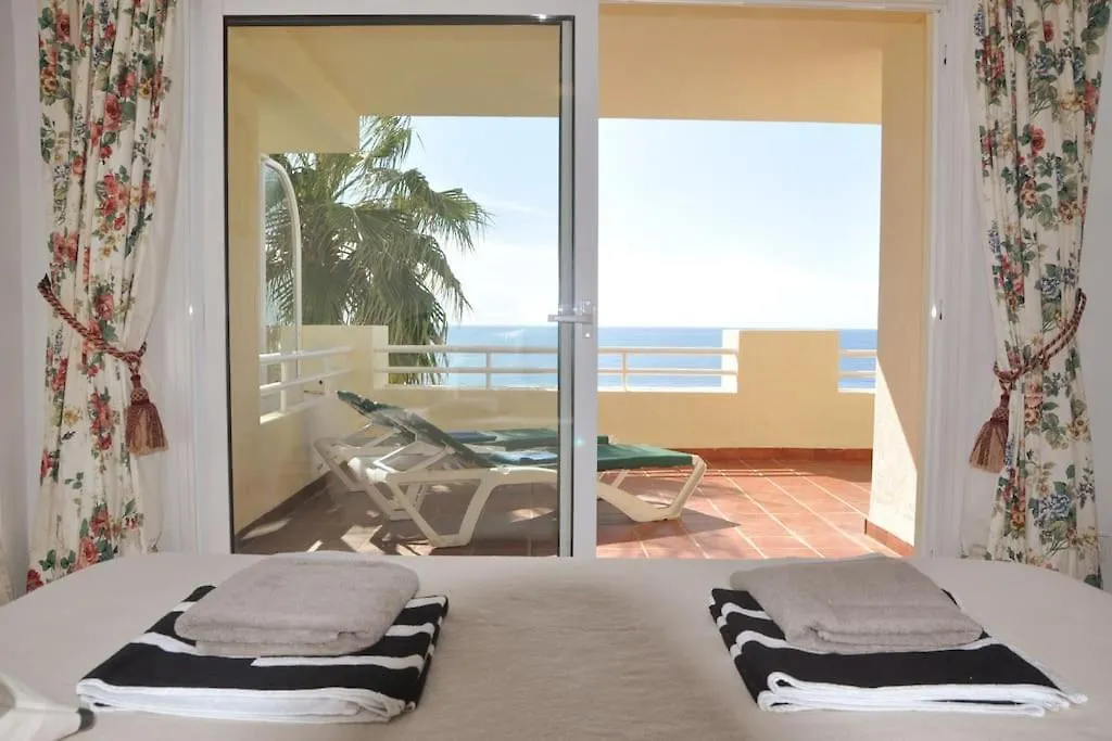 Spectacular 3 Bedrooms Sea Views Apartment El Faro 西班牙