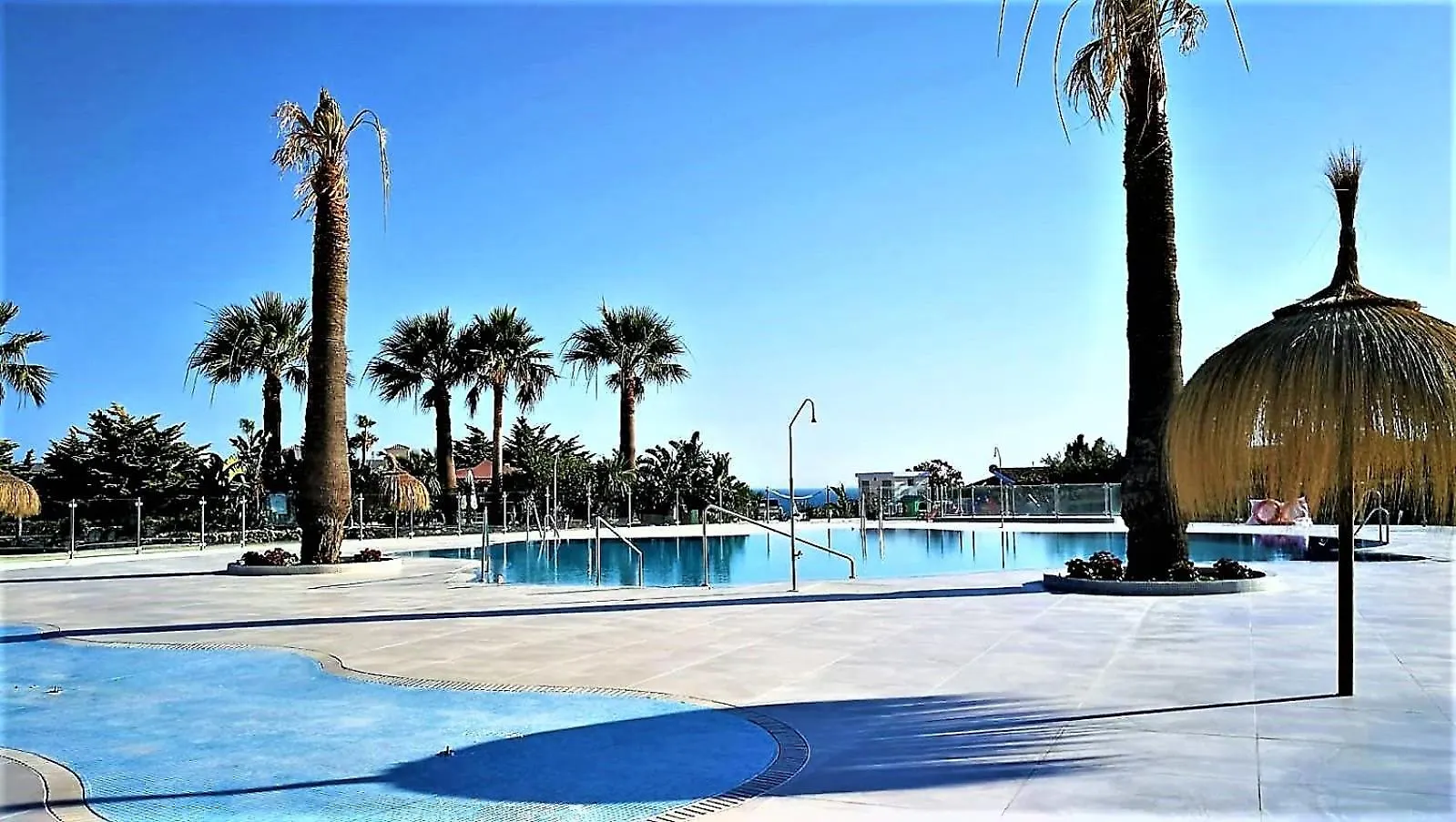 Spectacular 3 Bedrooms Sea Views Apartment El Faro