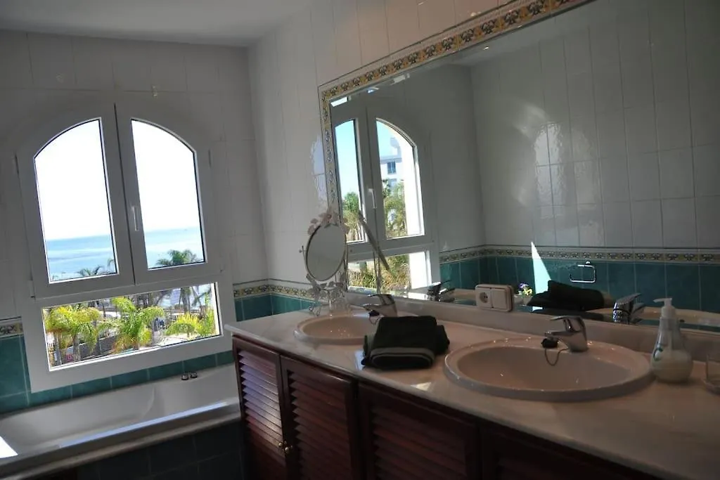 Spectacular 3 Bedrooms Sea Views Apartment El Faro
